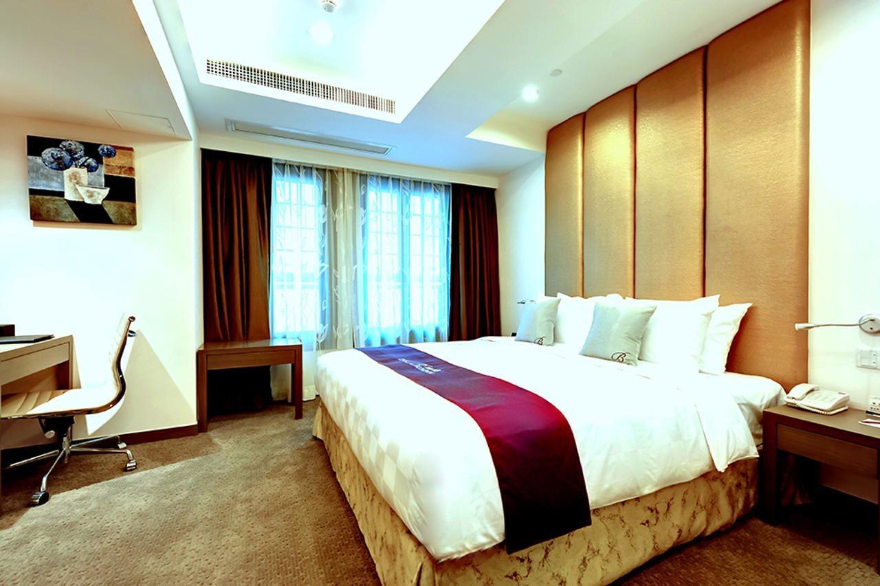 The Bauhinia Hotel - Central Hongkong Eksteriør billede